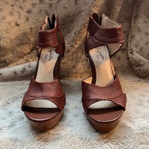 Brown leather Seychelles wedges